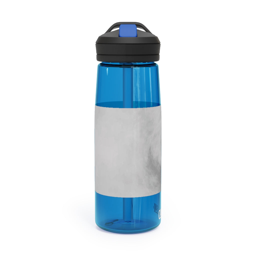 Illusion CamelBak Eddy® Water Bottle in 20oz and 25oz sizes, showcasing its durable Tritan™ material and spill-proof design.